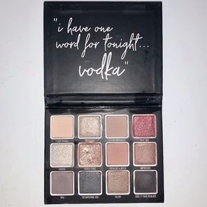 NEVER USED Kylie Cosmetics & Kris Jenner Palette